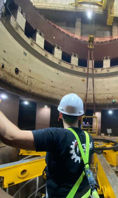 Poço do gerador em usina hidrelétrica